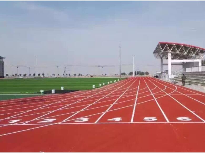 室外塑膠跑道耐用嗎 室外塑膠跑道耐用嗎