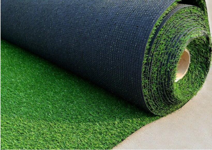 鋪設(shè)人造草坪時應(yīng)注意什么 鋪設(shè)人造草坪時應(yīng)注意什么